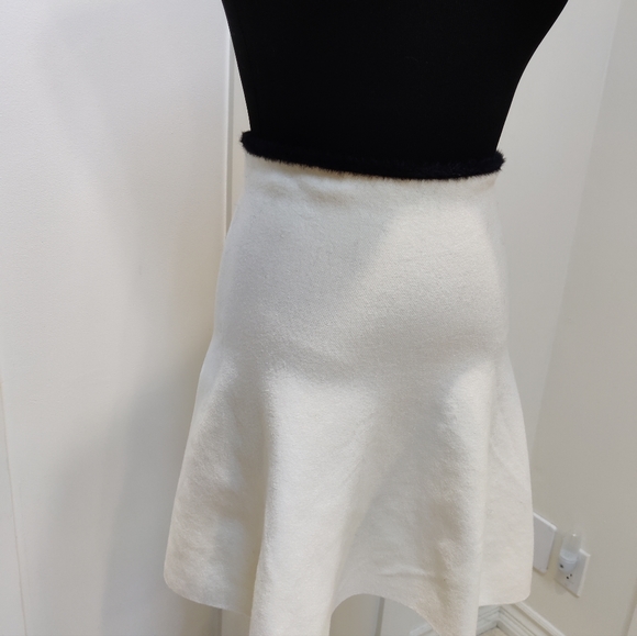 Zara Knit Skirt - Medium - Picture 3 of 9